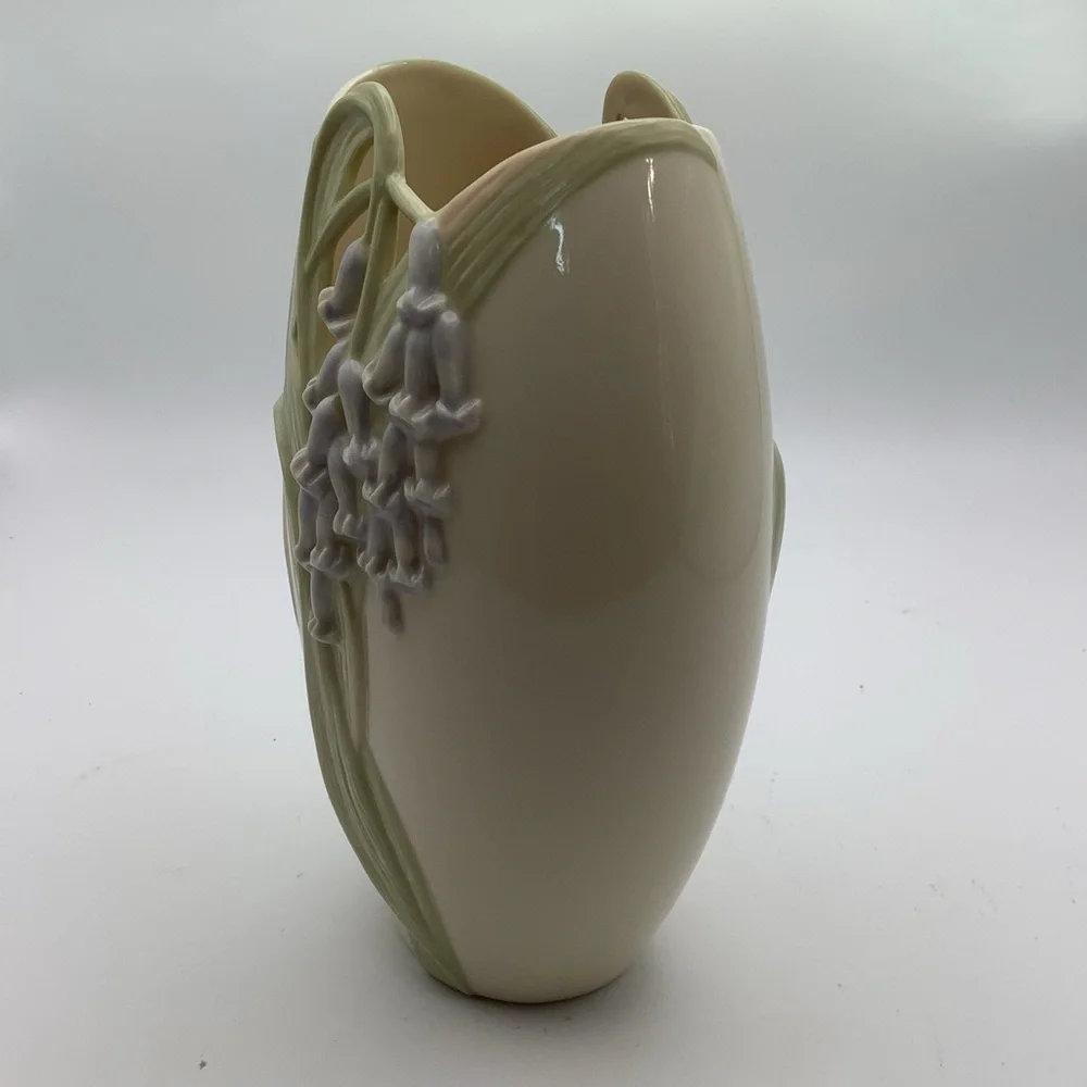 Vintage Lenox Blue Bells 7 1/2” Vase